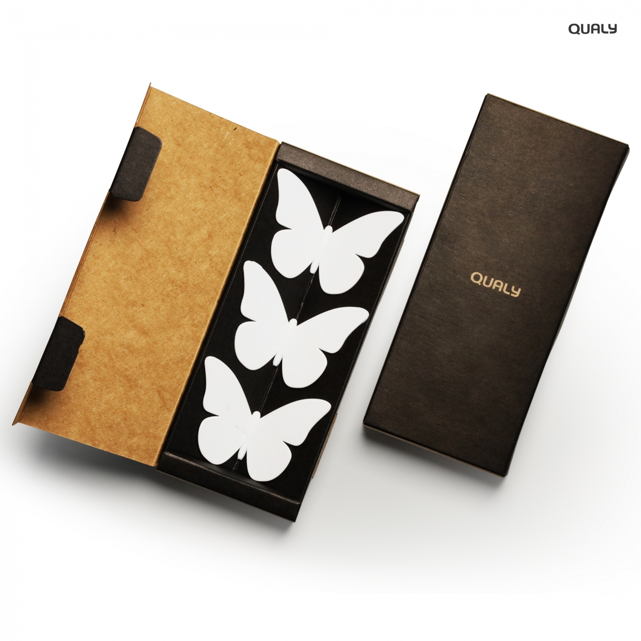 BUTTERFLY  MAGNET _White